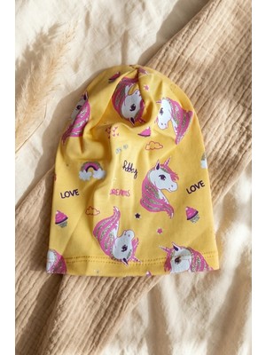 Babydonat Kız Çocuk Sarı Unicorn Desenli Pamuklu Esnek Penye Bere - Gümüş Sim Detaylı Mevsimlik Çocuk Şapkası