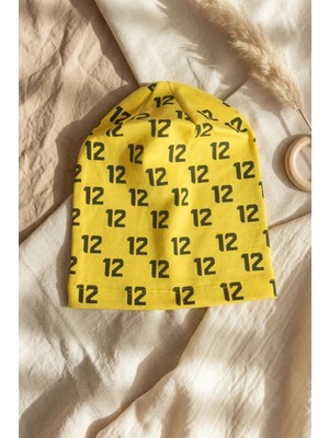 Babydonat Unisex Siyah Sarı Tipografik Desenli Pamuklu Slouchy Bere Şapka - Modern Sokak Stili Tasarım 2-4 Yaş