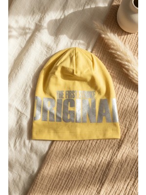 Babydonat Nova Street Beyaz Pamuklu Bere - Sarı Gold Baskılı Hip-Hop Tarzı Unisex Modern Şapka 2-4 Yaş