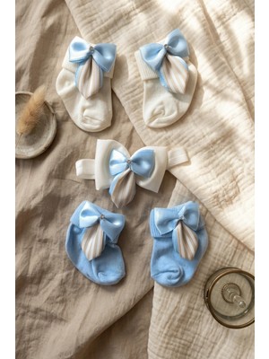 Babydonat Lüks Bebek Hediye Seti - 2 Çift Kristal Taşlı Fiyonklu Bebek Çorabı ve Bandana Seti - Mavi & Beyaz Özel Seri