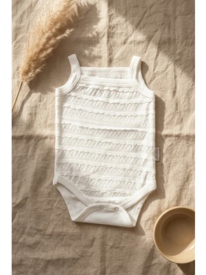 Babydonat Aria Beyaz Fisto Nakışlı %100 Pamuklu Askılı Bebek Body - Boho Stil Organik Dokulu Yazlık Zıbın