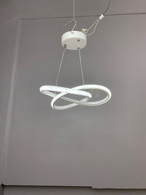 UltraMint Yüksek Aydınlatmalı Modern Sarkıt LED Avize, Beyaz Gövde ve Üç Renk Işık