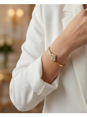 madame accessoire kelepçe bileklik 0401