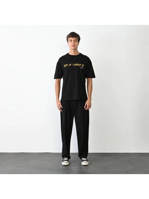 Zenvia Erkek Baskılı T-Shirt Kısa Kol Bisiklet Yaka Regular Fit Rahat Kalıp Günlük Tişört - Siyah