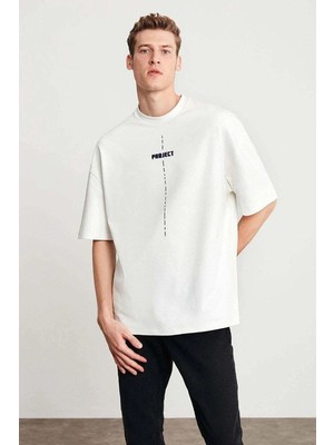 Zenvia Erkek Baskılı T-Shirt Kısa Kol Bisiklet Yaka Regular Fit Rahat Kalıp Tişört - Beyaz