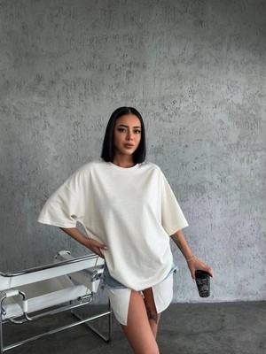 Zenvia Kadın Düz T-Shirt Kısa Kol Bisiklet Yaka Oversize Rahat Kalıp Günlük Tişört - Beyaz