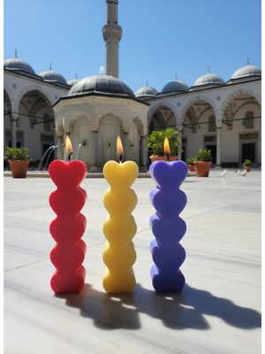 AY IŞIĞI MUMLARI Çok Kalpli 3'lü Hediyelik Dekoratif Hoş Kokulu Soya Wax Mum (Kırmızı + Sarı + Mor Renkli)