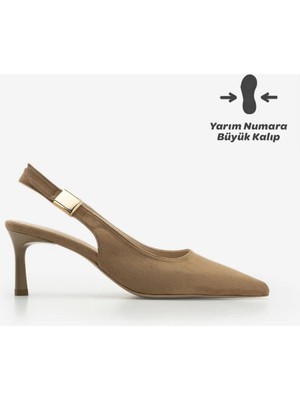 Marjin Kadın Stiletto Sivri Burun Arkası Açık Tokalı Lastikli Kısa Klasik Topuklu Ayakkabı Zelor Camel Süet