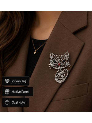 Herşey Nota Zirkon Taşlı Kedi Figürlü Gümüş Kaplama Kadın Broş - Şık Hediye