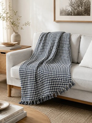 Ilmeki %100 Geri Dönüştürülmüş Iplikten Üretilmiş 200X230 cm Kazayağı Desenli Indigo Pike / Koltuk ve Yatak Örtüsü
