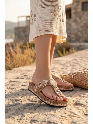 Guja 26Y217-4 Kadın Taşlı Düz Terlik Camel