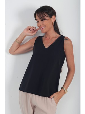By Saygı Kadın V Yaka Pervazlı Italyan Cotton Lyocell Bluz