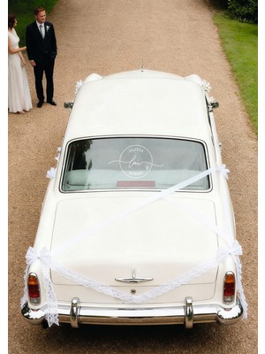 Lora Wedding Gelin Arabası Cam Yazısı İsme Özel 38cm Siyah | “Love” ve İsimleriniz Yazılı Düğün, Nikah, Nişan İçin Araba Cam Yazısı Sticker, Folyo, Vinil