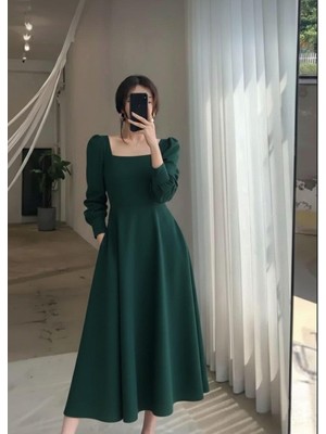 Kare Yaka Uzun Kol Midi Klos Elbise 581932 Zümrüt