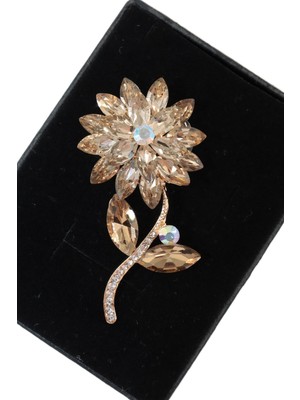 Keeba Mutluluğun Tohumu Lotus Çiçeği Broş Gold Renkli Pırlanta Taşlı Kadın Yaka Iğnesi Lotus Çiçekli Broş