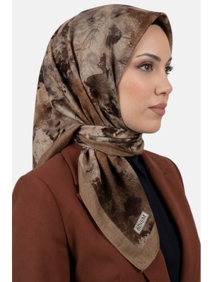 Hadiora Kadın Açık Kahve Soyut Desenli Dikişli Yazma