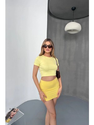 Vadon 1003 Kadın Pamuklu Slim Fit Bisiklet Yaka Yumuşak Dokulu Basic T-Shirt Tereyağı Sarısı