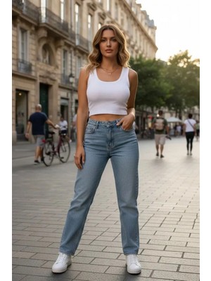 MiraLive Kadın Beyaz Modern Fit Kare Yaka Crop Top Bluz