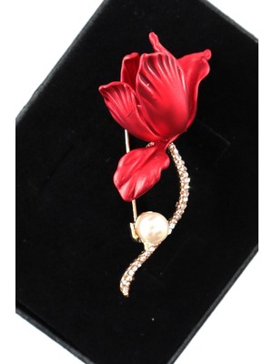 Keeba Aşkın Kırmızı Rengi Gül Broş Gold Renkli Kristal Taşlı Çiçekli Incili Kadın Yaka Iğnesi Çiçek Broş