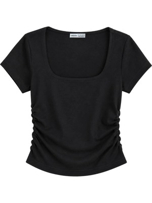 Vadon 1006 Kadın Pamuklu Kare Yaka Yan Büzgü Detaylı Basic Crop T-Shirt Bluz Siyah