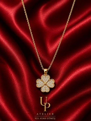 Up Atelier 925 Ayar Gümüş Zirkon Taşlı Yonca Çiçek Model