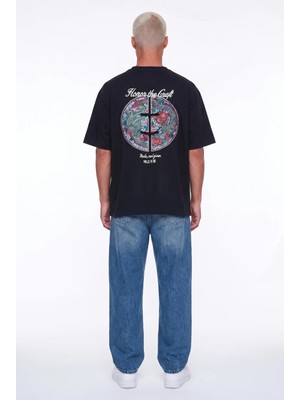 Respire Erkek Craft Nakış Detaylı Oversize T-Shirt Siyah