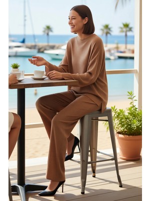 Benerly Kadın Oversize Bisiklet Yaka Uzun Kol Triko Takım Boru Paça Pantolon Rahat Kesim Günlük Modern Şık