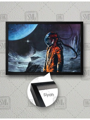 SML Tablo Uzayda Yürüyen Turuncu Kıyafetli Astronot Yatay Çerçeveli Kanvas Tablo