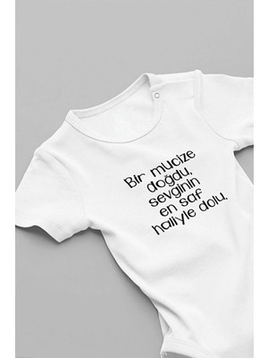 Eydu Baby Sevilecek Tek Adam Var Onu Da Annem Kapmış Bebek Body Kısa Kollu Badi Zıbın
