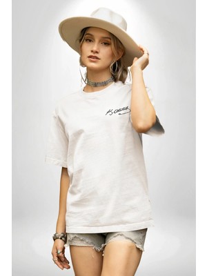 Tarz Yeri 30 Ağustos Zafer Bayramı Atatürk Temalı Oversize Bisiklet Yaka T-Shirt - Beyaz