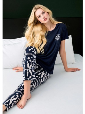 Fevien Kadın Beyaz Lacivert Çiçek Desenli Pijama Takımı - Pamuklu Uzun Alt Üst Ev Giyimi