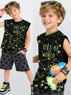 Denokids Erkek Çocuk Takım Uzay Baskılı Siyah T-Shirt ve Yıldızlı Gri Şort Yazlık Takım