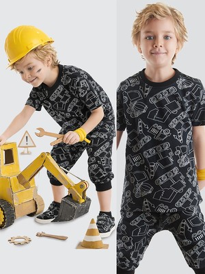Denokids Araba Erkek Çocuk Siyah T-Shirt Kapri Şort Takım