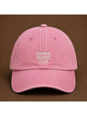 Broken Hearts Club" (Kırık Kalpler Kulübü) Estetik Nakışlı Vintage Yıkamalı Beyzbol Şapkası