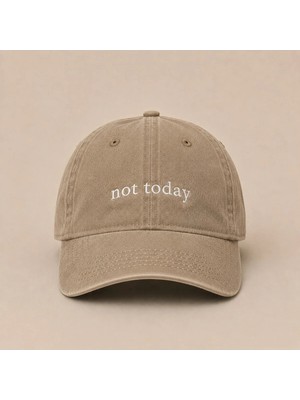 Özel Tasarım Nakış: Solmaz ve Sökülmez Birinci Sınıf Iplikle Işlenmiş Minimal "not Today" (Bugün Değil)