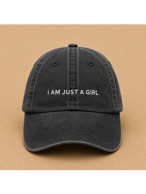 I Am Just A Girl Yazılı Eskitme Yıkamalı Şapka