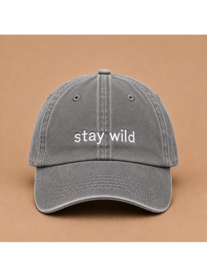 Stay Wild (Vahşi Kal) Yazılı Eskitme Yıkamalı Şapka