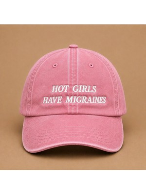 Hot Girls Have Migraines (Havalı Kızların Migreni Olur) Yazılı Eskitme Şapka