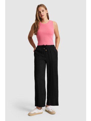 U.S. Polo Assn. Kadın Siyah Kanvas Pantolon 50325543-VR046