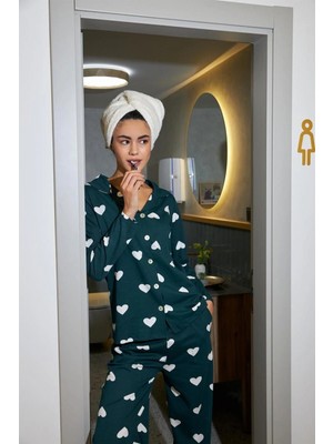 Marsilyan™-  Kadın Zümrüt Yeşili Kalp Desenli Düğmeli Pamuklu Pijama Takımı