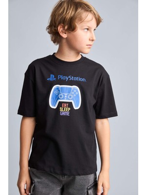 DeFacto PlayStation Lisanslı Oversize Bisiklet Yaka Kısa Kollu Siyah Tişört Erkek Çocuk H8307A826HS