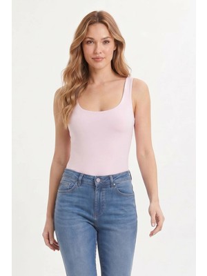 Tudors Kadın Slim Fit Dar Kesim Askılı Kare Yaka Sırtı Açık Sandy Kumaş Çıtçıtlı Pembe Body