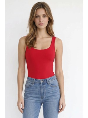 Tudors Kadın Slim Fit Dar Kesim Askılı Kare Yaka Sırtı Açık Sandy Kumaş Çıtçıtlı Bordo Body