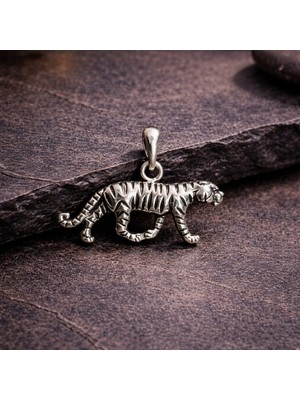 Ebrar Silver Gümüş Kaplan Kolye Ucu 925 Ayar Gümüş Kaplan Figürlü Unisex Kolye Ucu