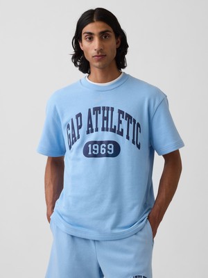 Gap Erkek Açık Mavi Relaxed Fransız Havlu Kumaş Grafik Baskılı T-Shirt
