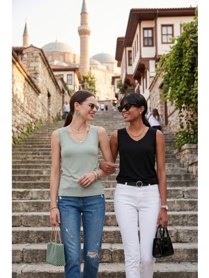 Lela Slim Fit V Yaka Kalın Askılı 2' Li Paket Bluz Bayan Bluz 5864384S2