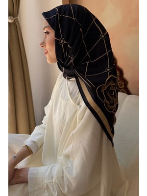 İmaj Butik Siyah Çiçek Desenli Ipek Eşarp