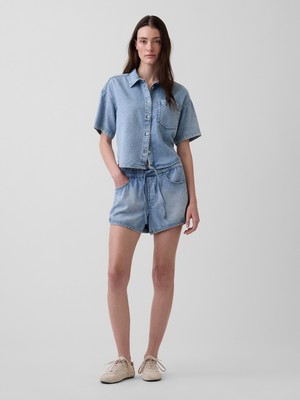 Gap Kadın Açık Mavi Mid Rise Ultrasoft Denim Easy Dolphin Şort