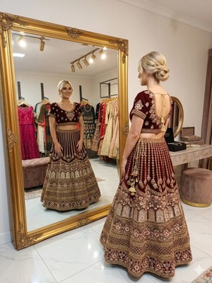 Aashiv's Collection [renk] [kumaş Türü] Işlemeli Hint Lehenga Choli Takımı