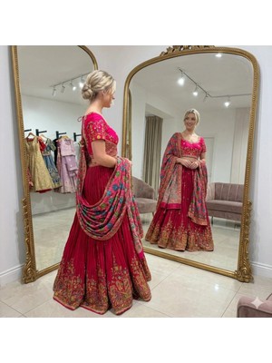 Aashiv's Collection Gelinlik Hint Lehenga Choli Takımı Kırmızı Işlemeli